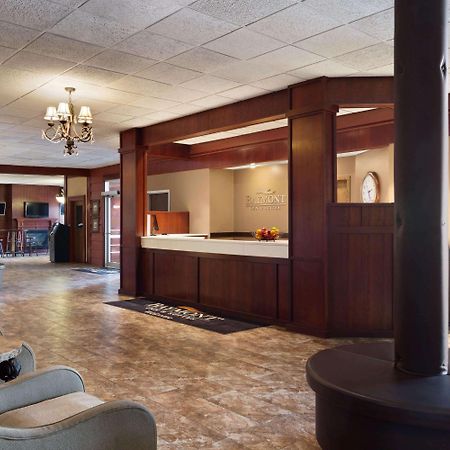 Baymont By Wyndham Mandan Bismarck Area Hotel Екстериор снимка