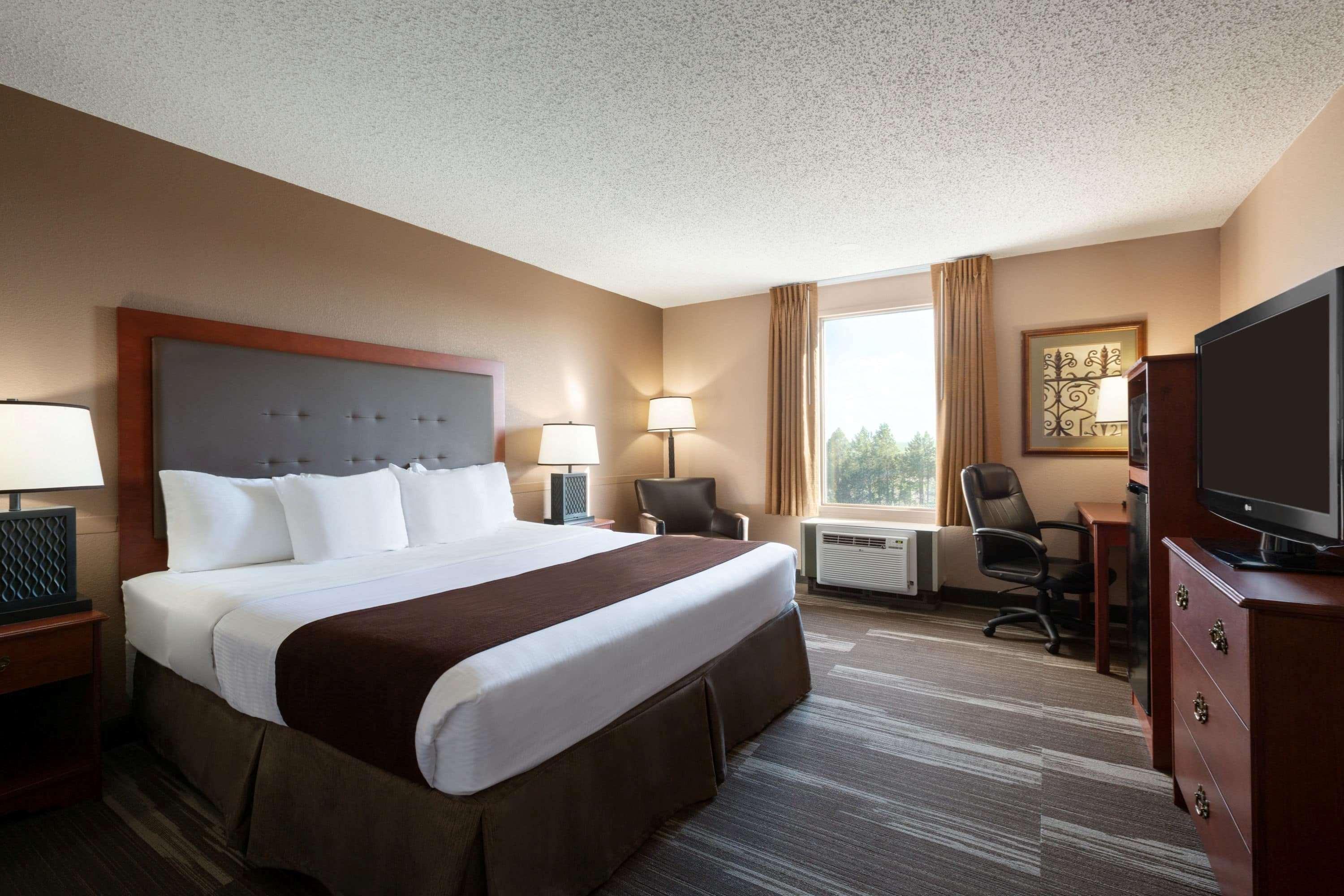 Baymont By Wyndham Mandan Bismarck Area Hotel Екстериор снимка