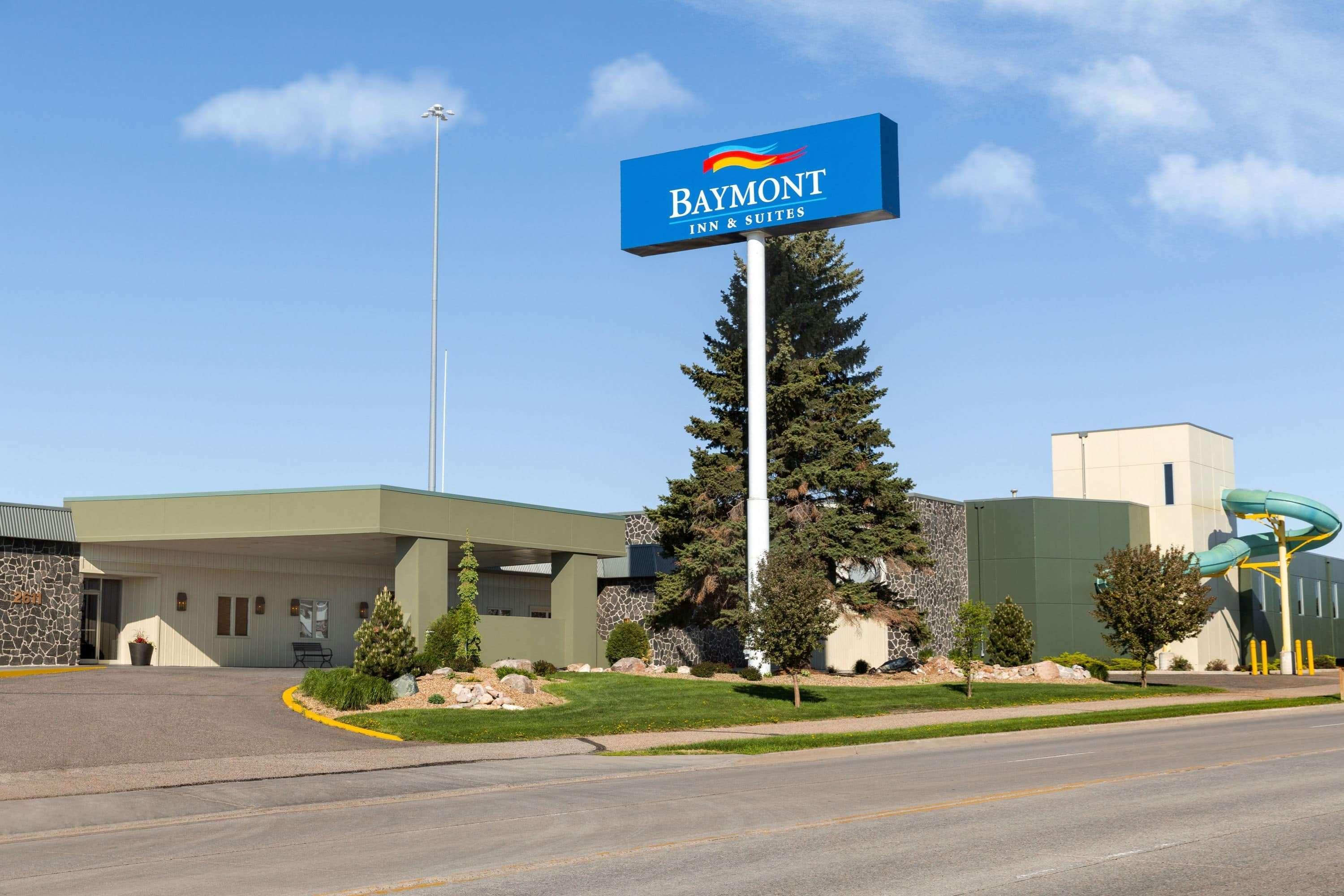 Baymont By Wyndham Mandan Bismarck Area Hotel Екстериор снимка