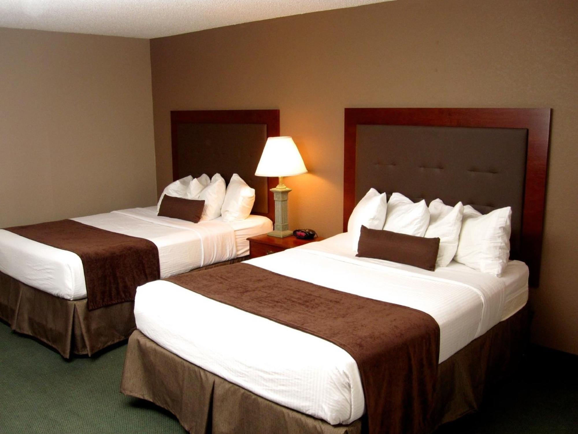 Baymont By Wyndham Mandan Bismarck Area Hotel Стая снимка